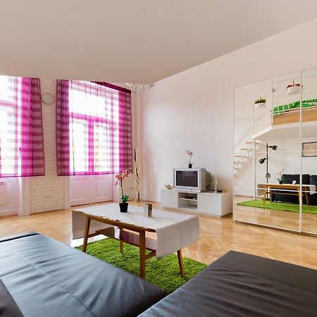 F4 Fiumei Apartment Budapest Exterior foto