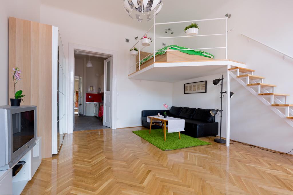 F4 Fiumei Apartment Budapest Exterior foto